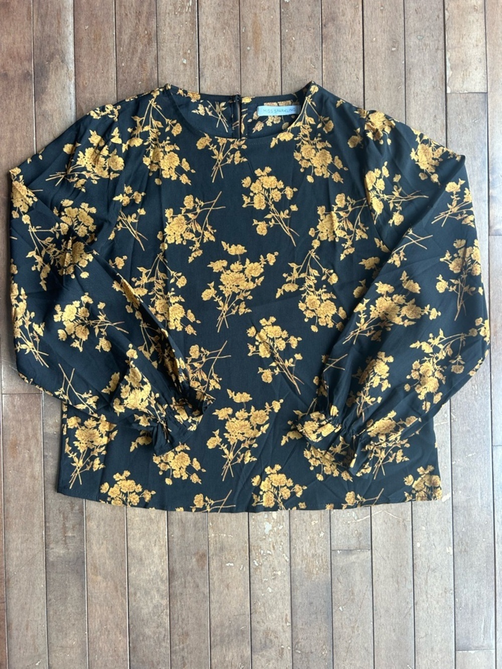 Miss Sparkling Black and Gold Floral Long Sleeve Blouse Size Small
